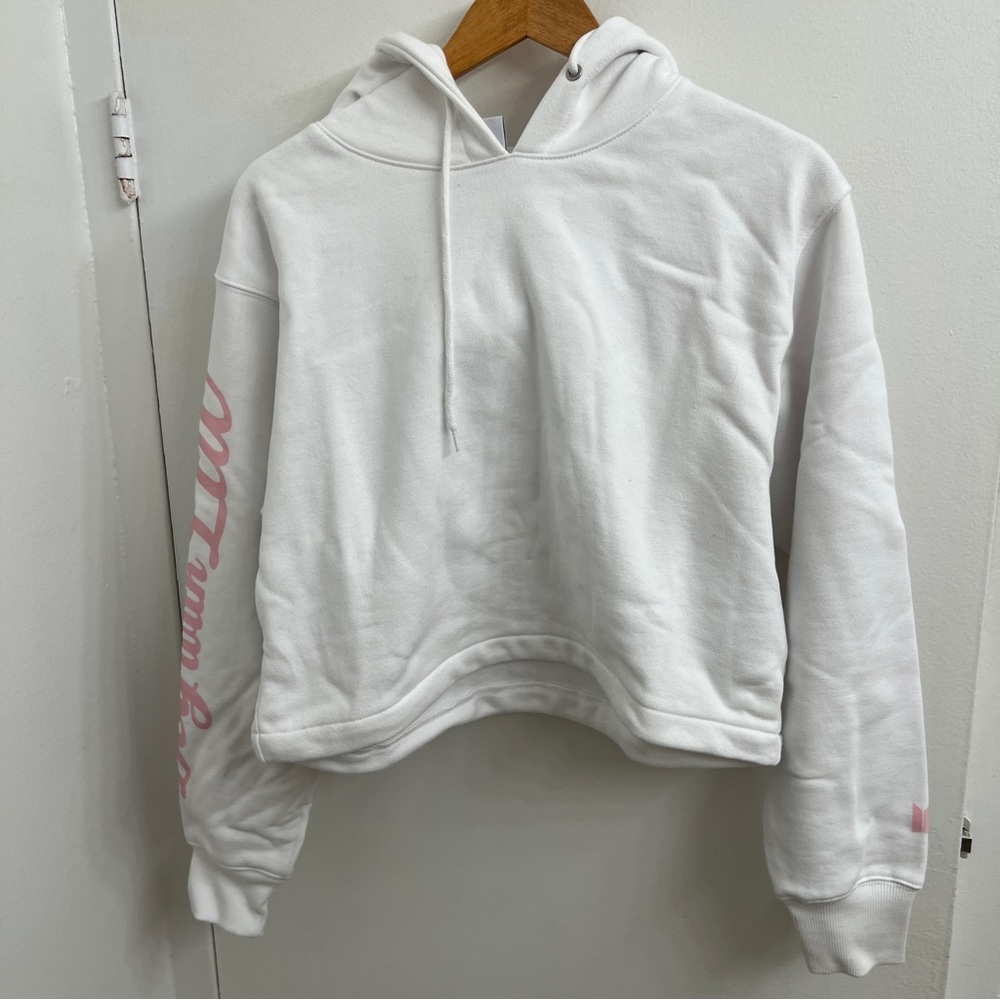 bts white ‘boy with luv’ hoodie